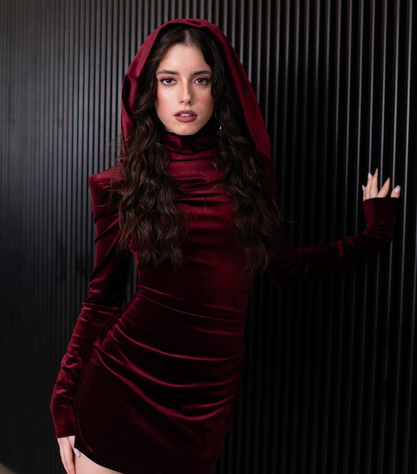 Burgundy Hooded Mini Dress L Burgundy Hooded Mini Dress L