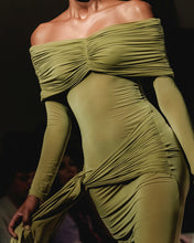 Load image into Gallery viewer, Green Knit Off-Shoulders Maxi Dress