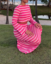 Load image into Gallery viewer, Pink and White Patterned Top